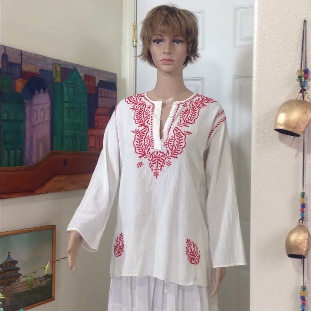 Vintage Hippie Embroidered Red White BoHo Top M